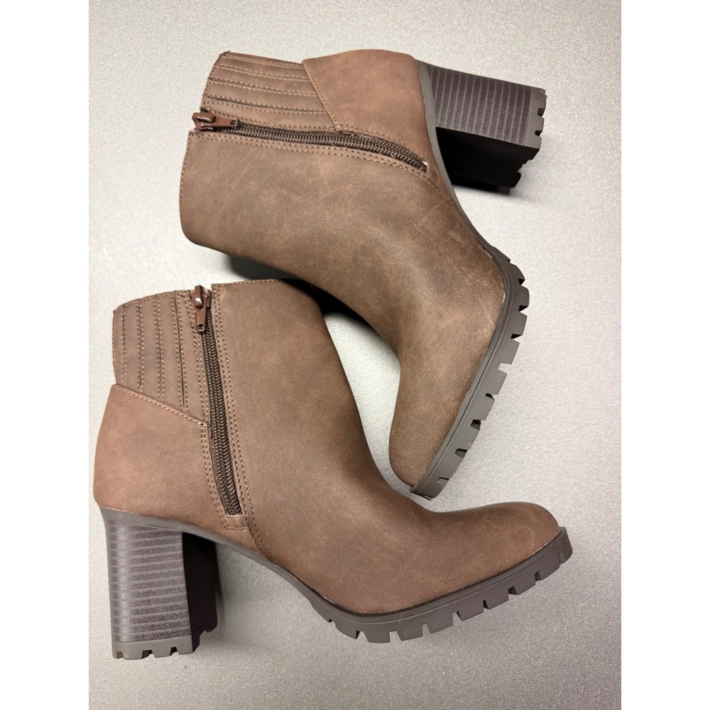 Kelly & Katie Brown Block Heel Lug Ankle Boots Womens 7M gorpcore utilitarian